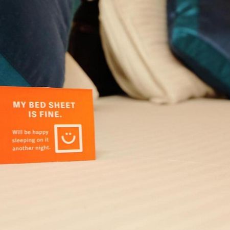 Fabhotel Comfort Residency II Гургаон Екстериор снимка