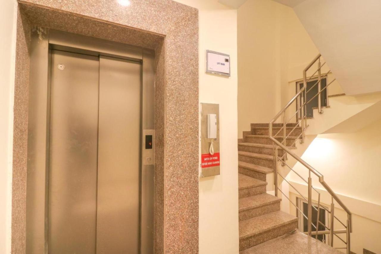 Fabhotel Comfort Residency II Гургаон Екстериор снимка